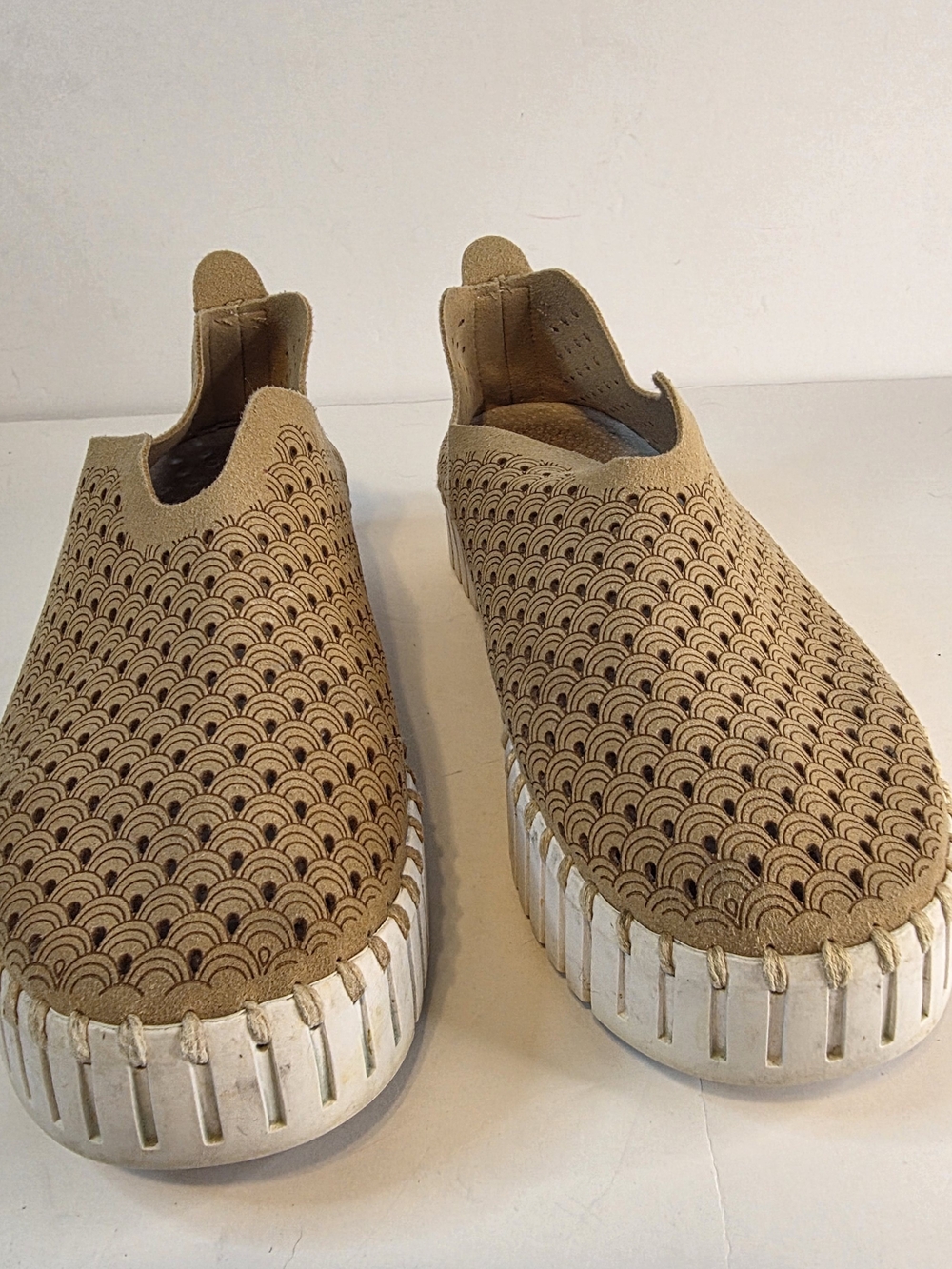 Ilse Jacobsen Tan Slip-On Perforated Platform Flats Size 40 (US 9-9.5)